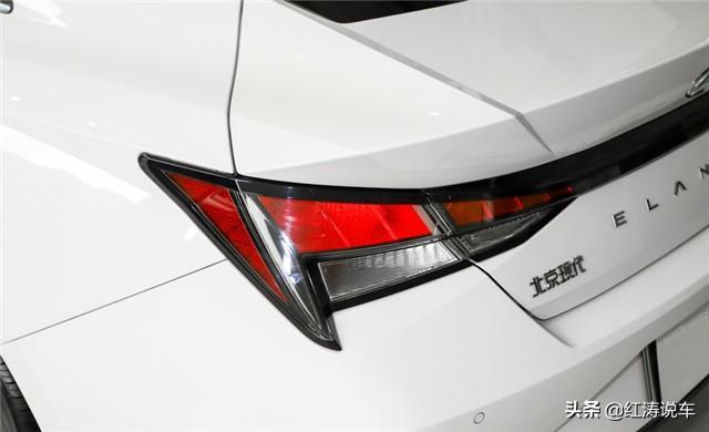 10万元左右的合资轿车，好看又好开，年轻人买辆伊兰特好不好？