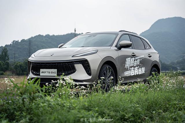 外观像玛莎？动力胜过思域？这台“EVO”到底是什么来头