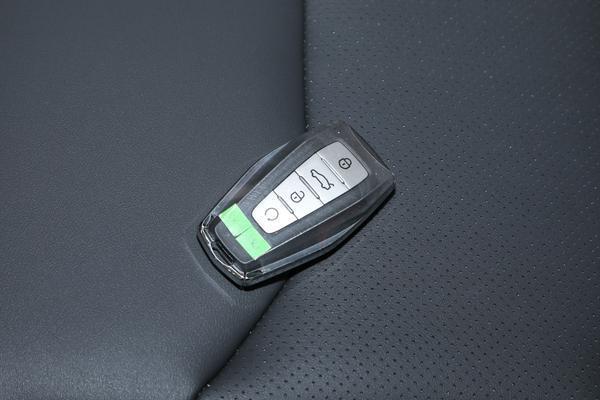 帝豪S：起售8.49万，标配1.4T引擎实力如何？