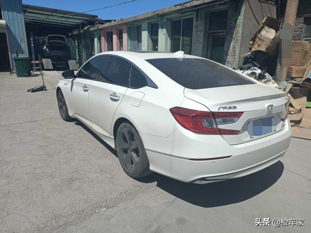 才开两年就掉价10万，本田雅阁不保值了？网友：连续两年销量第一