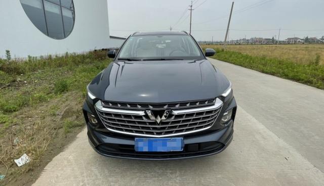 30岁提第一台车，五菱凯捷长近4米9，大气且实用，庆幸放弃了大众