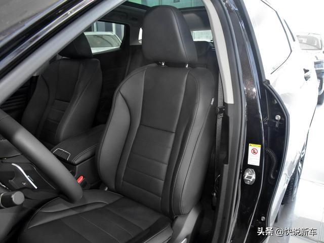 四出排气高颜值，大空间自动挡高端SUV，带你看WEY VV7