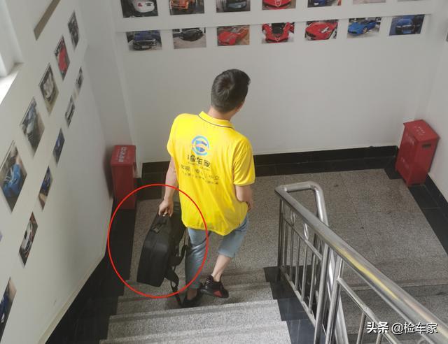 花12万买辆7年的敞篷宝马4系，买家挺开心：这车当年卖70万