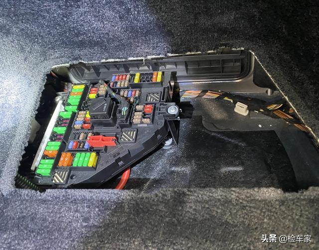 劳斯莱斯有多保值？看看这辆三年的魅影你就知道了！远超平常车