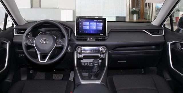 20万拿下这台丰田RAV4荣放，车主：有一肚子话想说