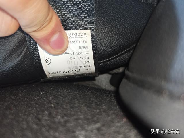 车身撞稀碎，这辆本田飞度换个马甲卖6万？车主：不退车就法庭见