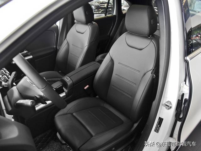 卖价不贵的豪华入门级SUV，高功版本机器油耗仅6.1L，实拍奔驰GLA