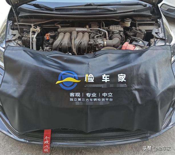 车身撞稀碎，这辆本田飞度换个马甲卖6万？车主：不退车就法庭见