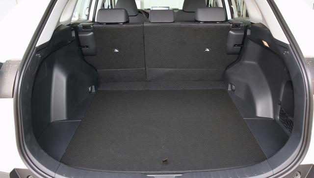 20万拿下这台丰田RAV4荣放，车主：有一肚子话想说