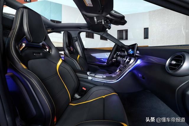 新车｜外观内饰更具运动气质 梅赛德斯-AMG C 63暗夜特别版上市