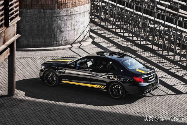 新车｜外观内饰更具运动气质 梅赛德斯-AMG C 63暗夜特别版上市