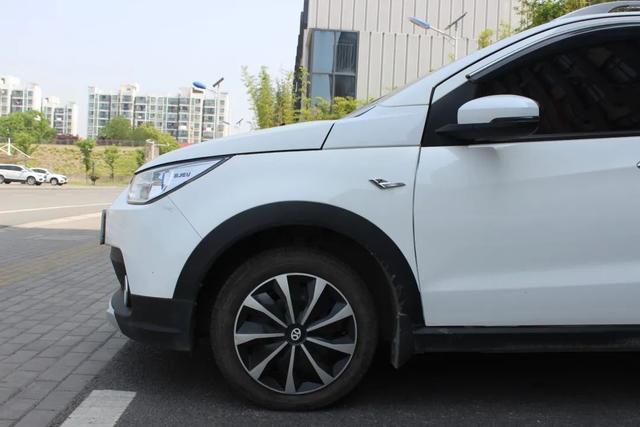 车主说车：续航仅有200公里，当初买北汽新能源后悔了吗？
