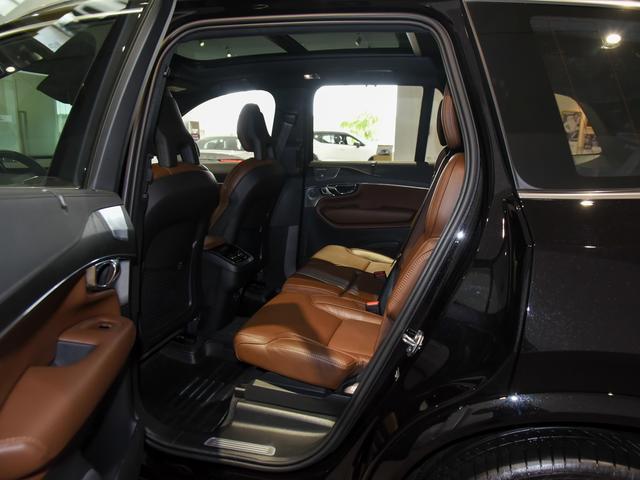 动力不输大V6，豪华品牌旗舰SUV价格公道，带你看沃尔沃XC90