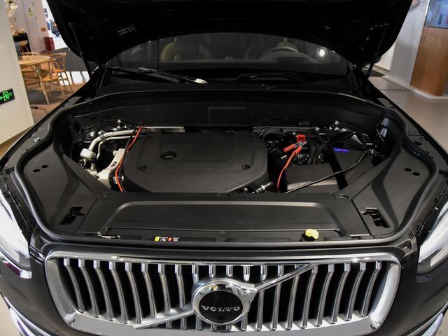 动力不输大V6，豪华品牌旗舰SUV价格公道，带你看沃尔沃XC90