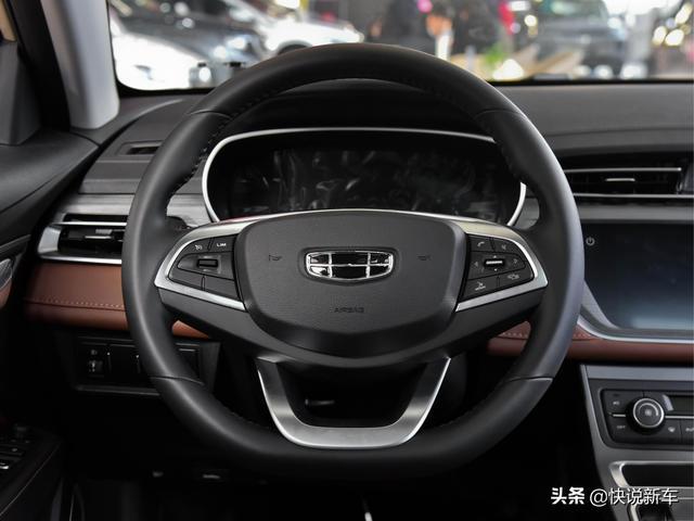 价格更便宜，空间尺寸更大，比小型车更实用的紧凑家轿，实拍帝豪