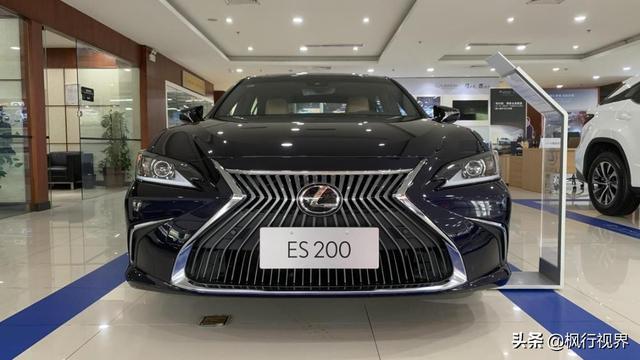 30多万选什么车？雷克萨斯ES200感受如何？