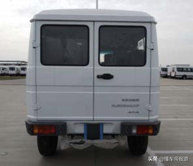 新车 | 依维柯NJ2056申报图曝光，四驱越野轻客，配国六2.8T柴油机