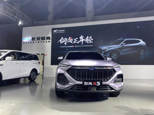 恰到好处的个性才叫年轻化，长安欧尚X5：为年轻人而来