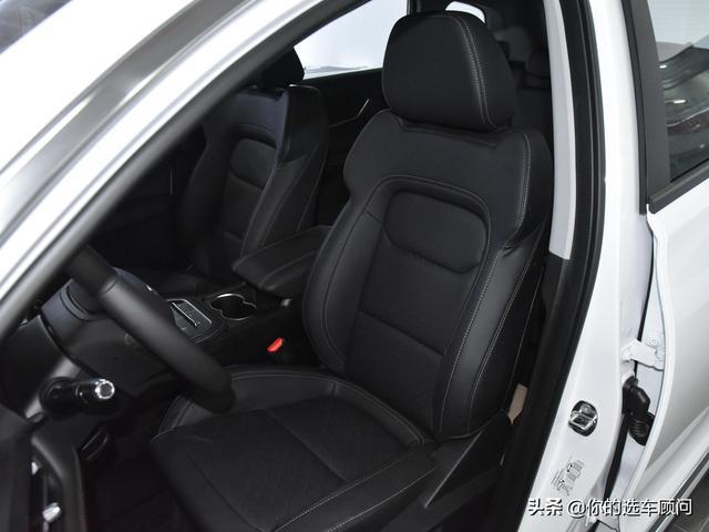 中型SUV，五座和七座都有，价格却很实惠，实拍瑞虎8