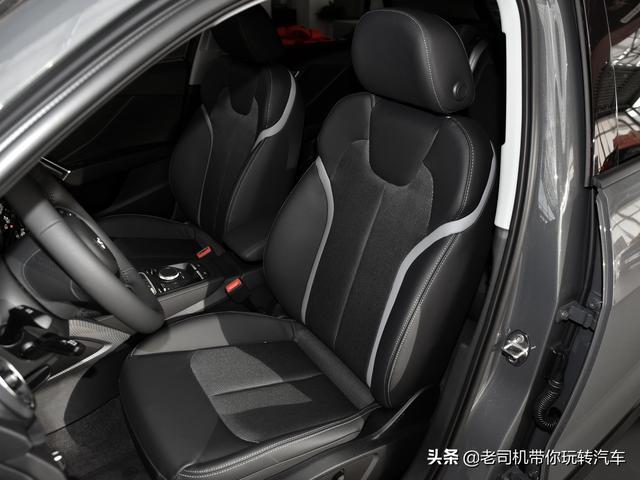 豪华入门价格低廉，品质不低油耗6.1L的豪华品牌SUV，实拍奥迪Q2L