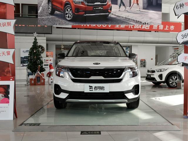油耗5.4L自动挡的合资SUV，油耗价格很有惊喜，实拍起亚KX3傲跑