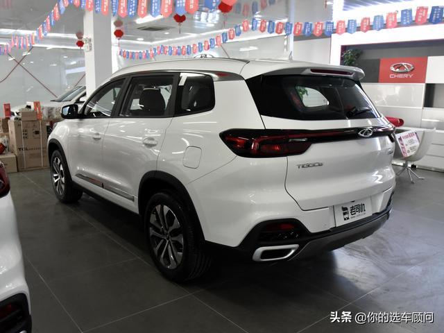 中型SUV，五座和七座都有，价格却很实惠，实拍瑞虎8