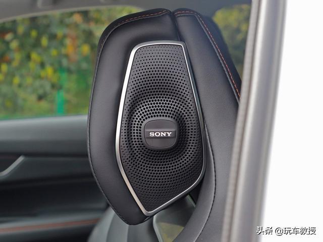 比汉兰达还大！长安UNI-K15.39万起，怎么选？
