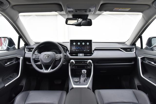 20万左右想入手家用务实SUV？不妨了解一下丰田威兰达