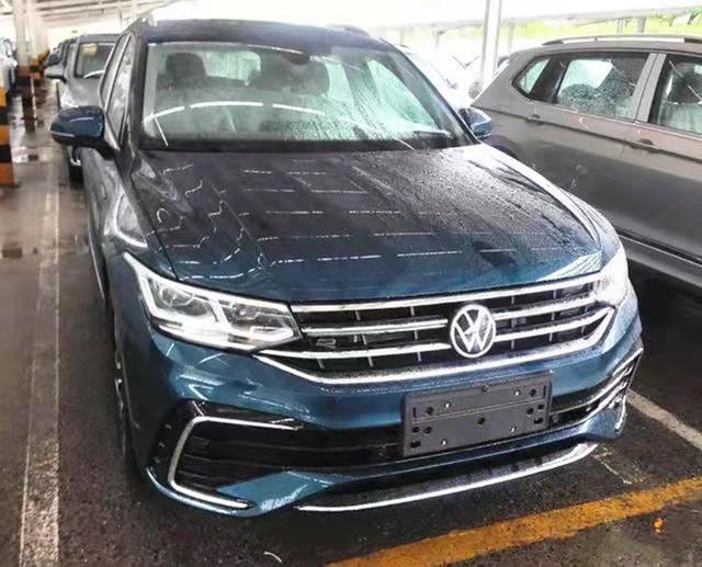 终于换内饰了！新款途观L实拍，酷似途锐搭2.0T，国产能火吗？