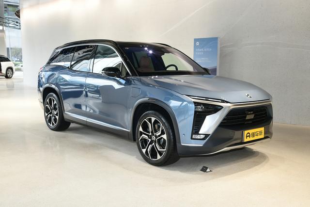 新车｜2023年国产，比Model X更豪华！奔驰EQE SUV最新消息
