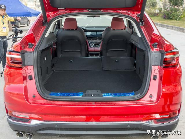 12万级买啥SUV？这三款中国车型不仅帅气 内饰还堪比豪车