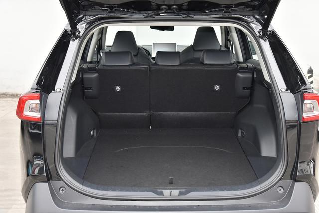 20万左右想入手家用务实SUV？不妨了解一下丰田威兰达