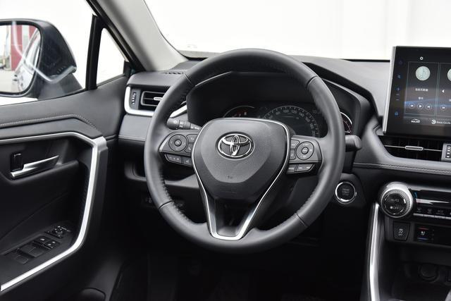 20万左右想入手家用务实SUV？不妨了解一下丰田威兰达