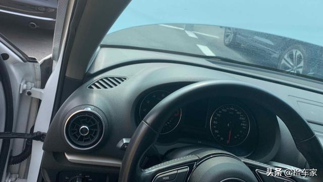 被迫放弃Mini，花13万买辆奥迪A3，小姐姐庆幸定金保住了