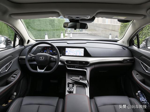 12万级买啥SUV？这三款中国车型不仅帅气 内饰还堪比豪车