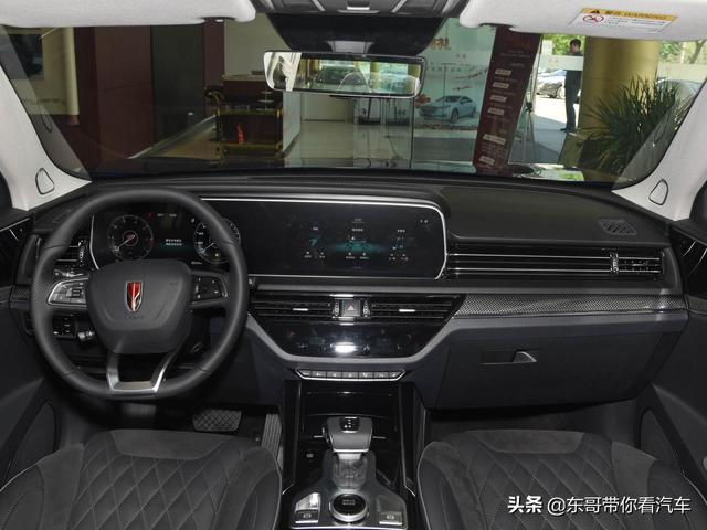 高性价比四驱SUV，2米87轴距大5座，配2.0T自动挡，实拍红旗HS5