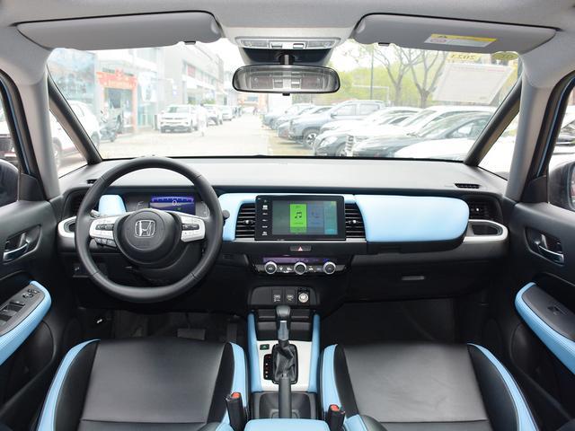 YARiS L 致炫和LIFE哪个更值得入手？看完这篇对比就明白了
