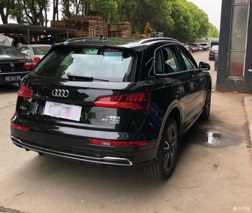 适合自己才最好的，Q5L黑色40时尚提车