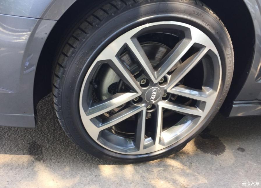 A3季风灰 40TFSI 运动版