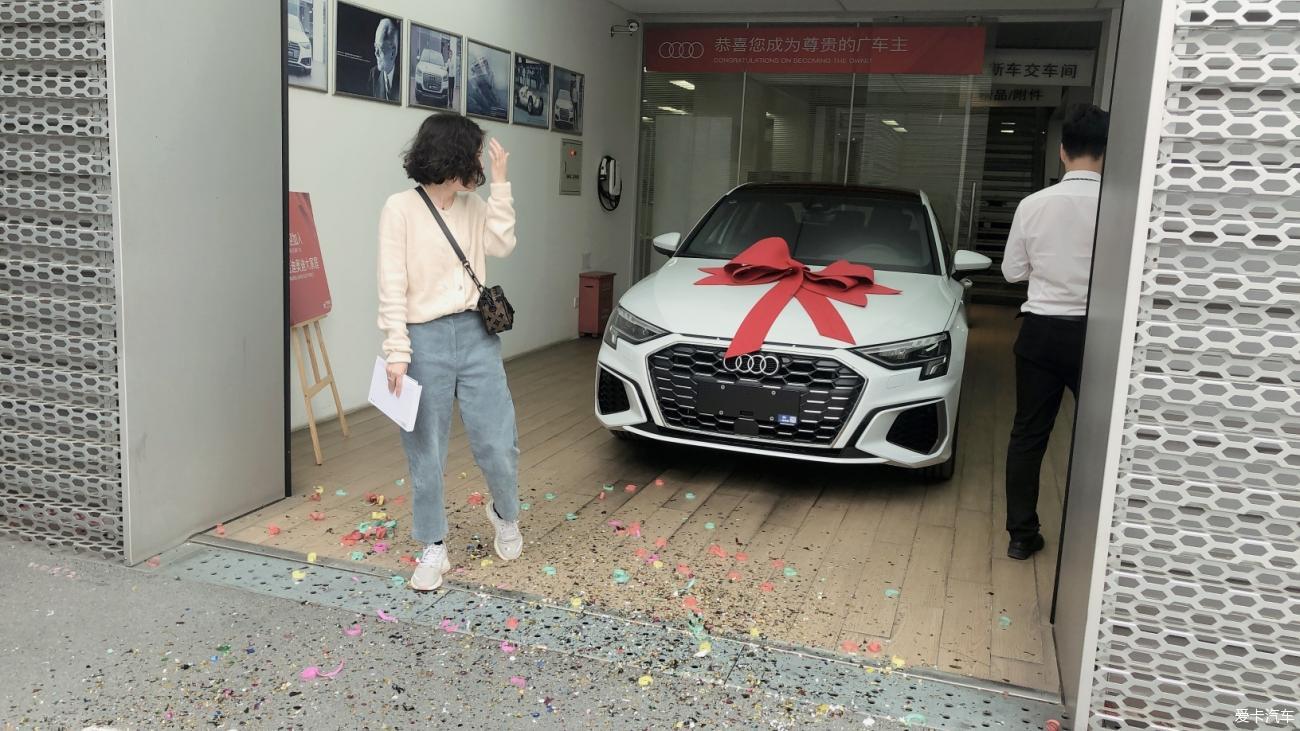 <br /></p>
媳妇的人生第一台车---新a3l。<br />
