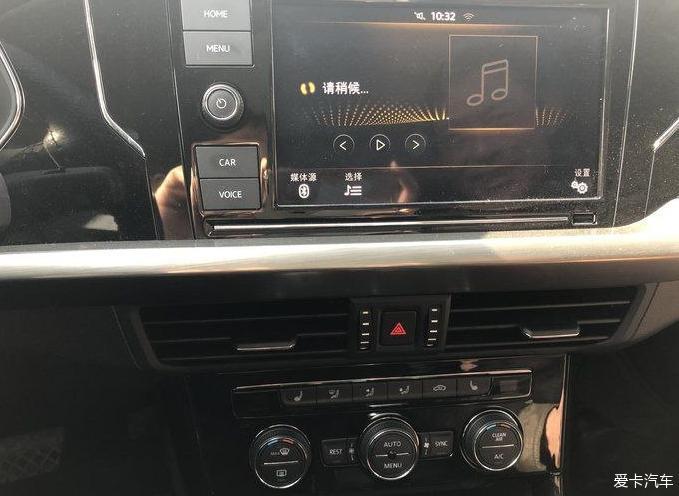 漫步在夕阳下，与帕萨特同行