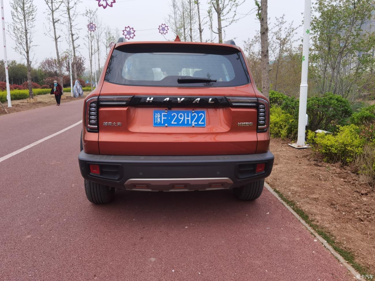 老婆不让我在家养狗 那我就买一辆哈弗大狗！