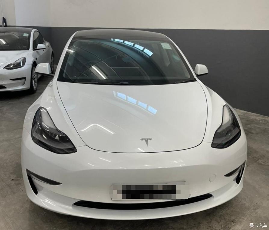 新MODEL 3香港車主提車分享