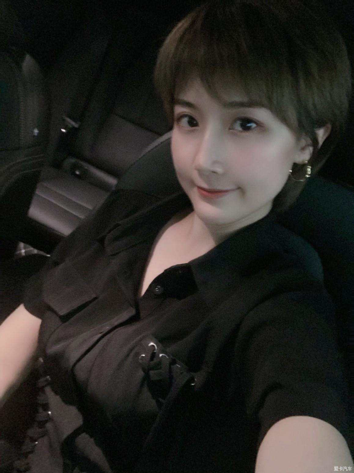 北欧纯净的白---沃尔沃Xc40妹子提车记，安全稳重质感。