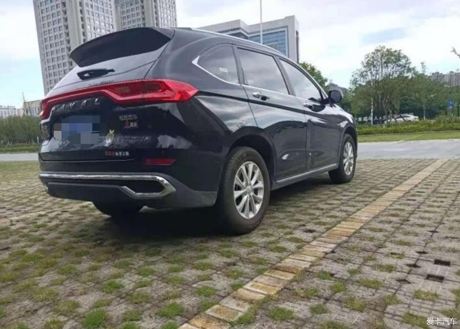 开着哈弗M6 PLUS回家