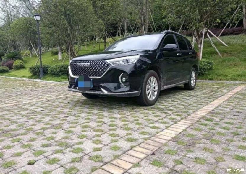开着哈弗M6 PLUS回家