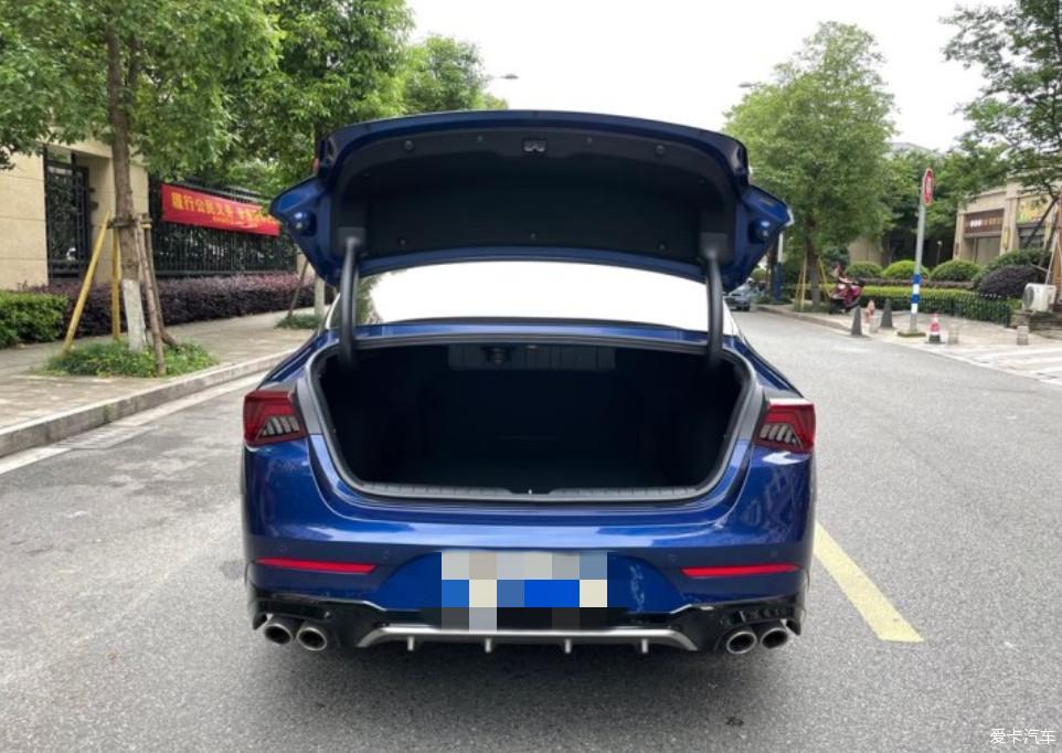 <br /></p>
欢迎新成员凯酷加入我们大家庭，磨合期多多指教！<br />
