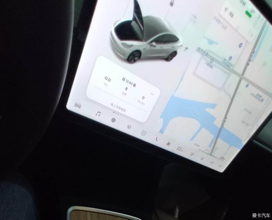 特斯拉毛豆3提车半个月