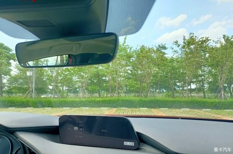 夏日的激情，红色的马3