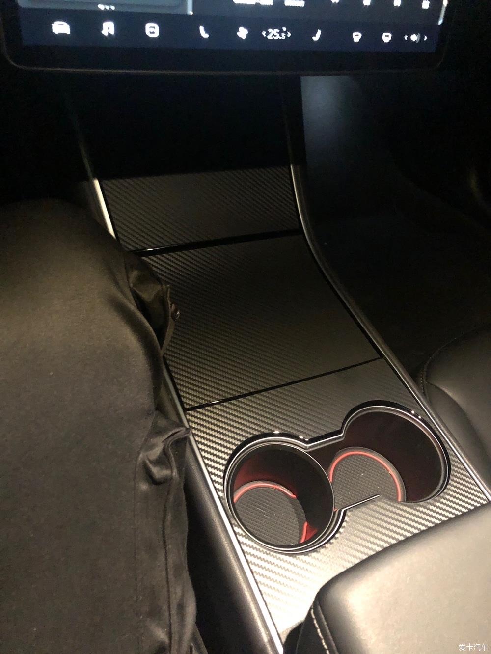 特斯拉model3 怎么改装适合年轻小伙